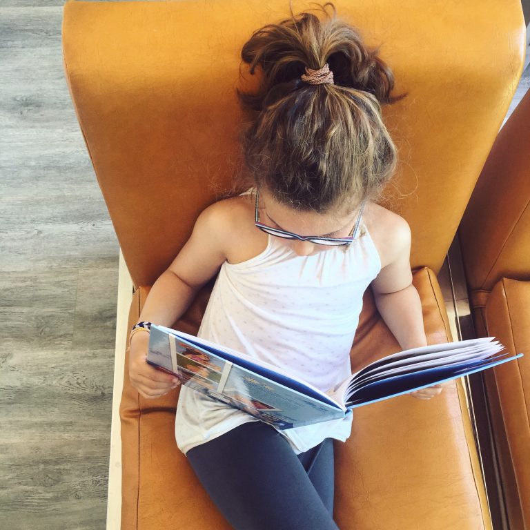 Je lis un livre ! Merci Audible !