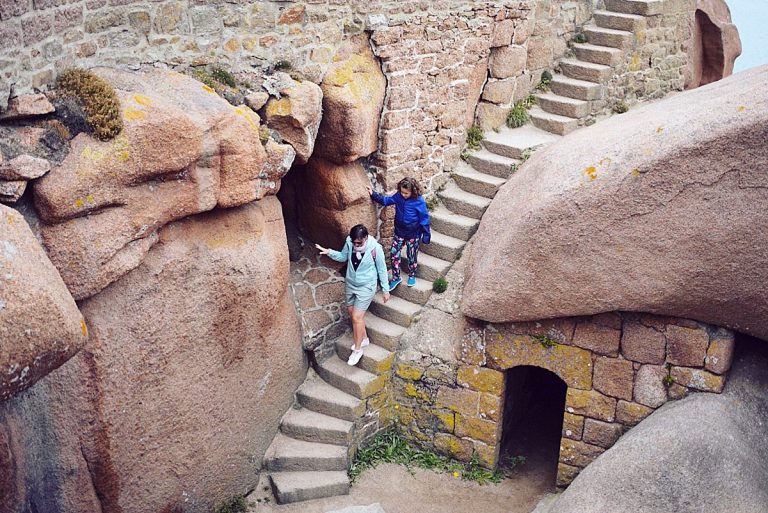 La côte de granit rose en camping car (22)